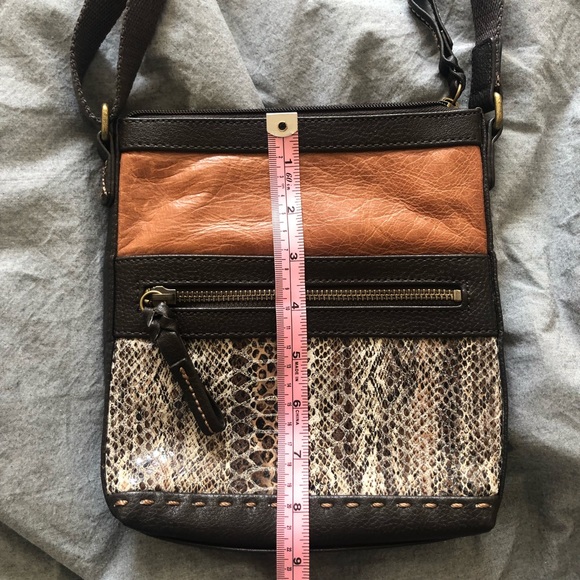 The Sak crossbody bag, leather, in warm browns and dark brown accents - Picture 4 of 9